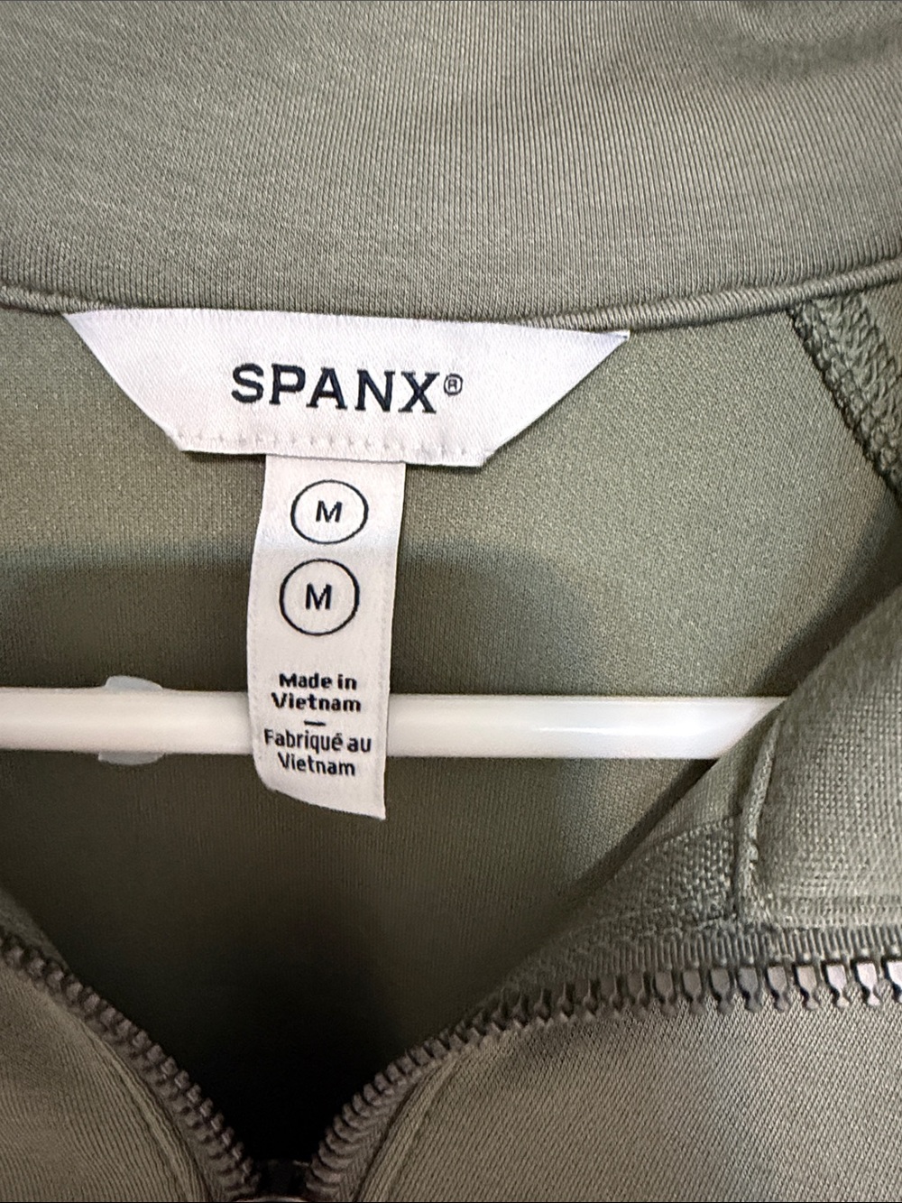 SPANX AirEssentials Half-Zip Funnel Neck Spacer Pullover Green size M - Picture 2 of 7